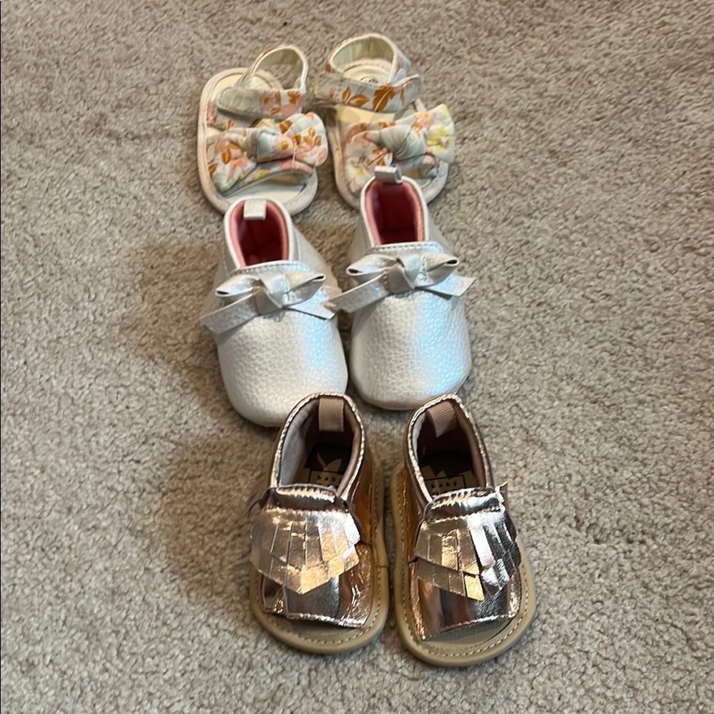 Stylish Kids Shoes Set - 0-3 Months White, Gold, Floral